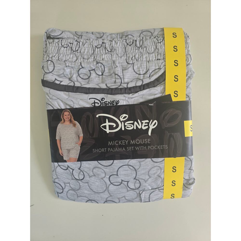 Women's Disney Pajama Set‎ Size Small BNWT